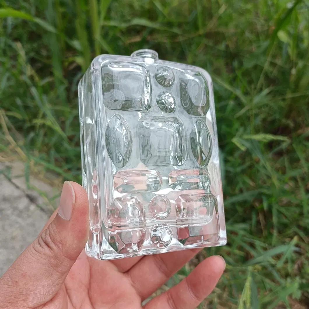 Carving Perfume Bottle Spot Crystal White Material Glass 100ml Flat Square Carved Mount Bottle Perfume Bottle